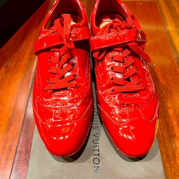 Louis Vuitton sneaker 38 European size